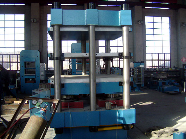 Four-Column Rubber Moulding Press Machine