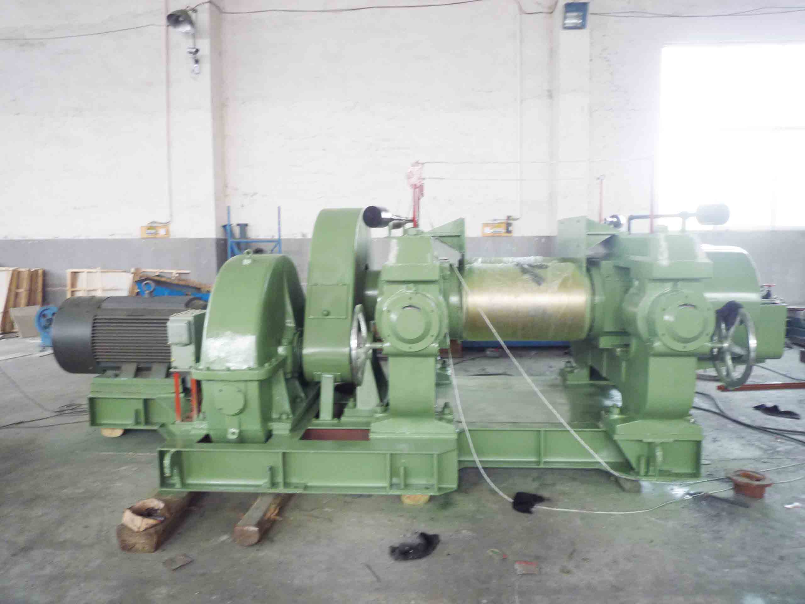 XKP-560 Rubber Crusher