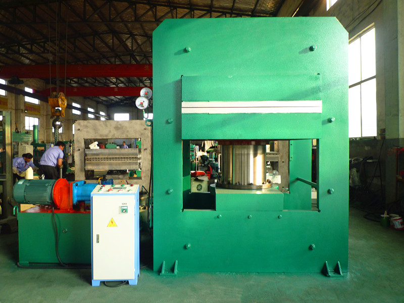 Oil Heating Rubber Molding Press