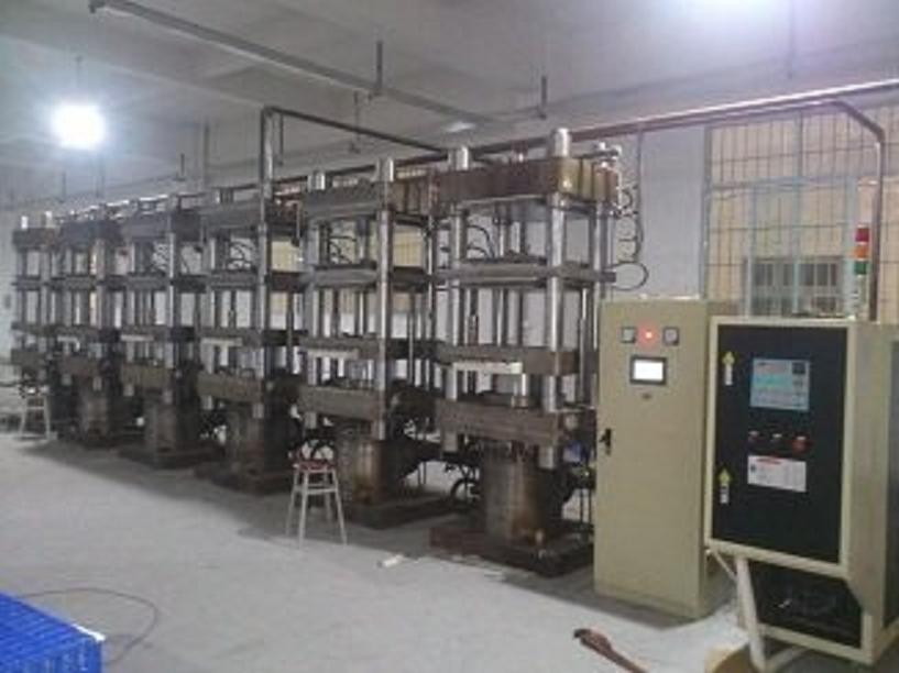 Rubber Molding Press Machine with Six Stations